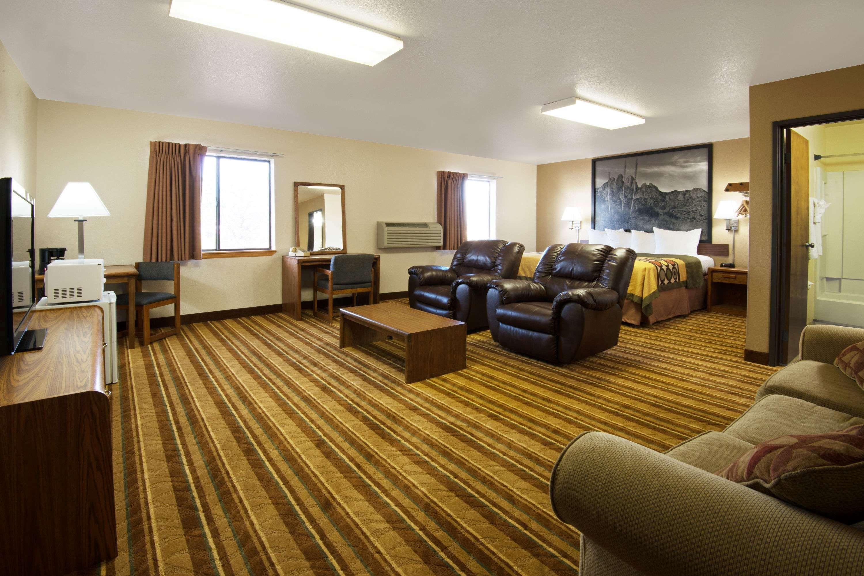 ซูเปอร์ 8 บาย วินด์แฮม ลาสครูเซส/ไวท์แซนด์ แอเรีย Hotel ภายนอก รูปภาพ