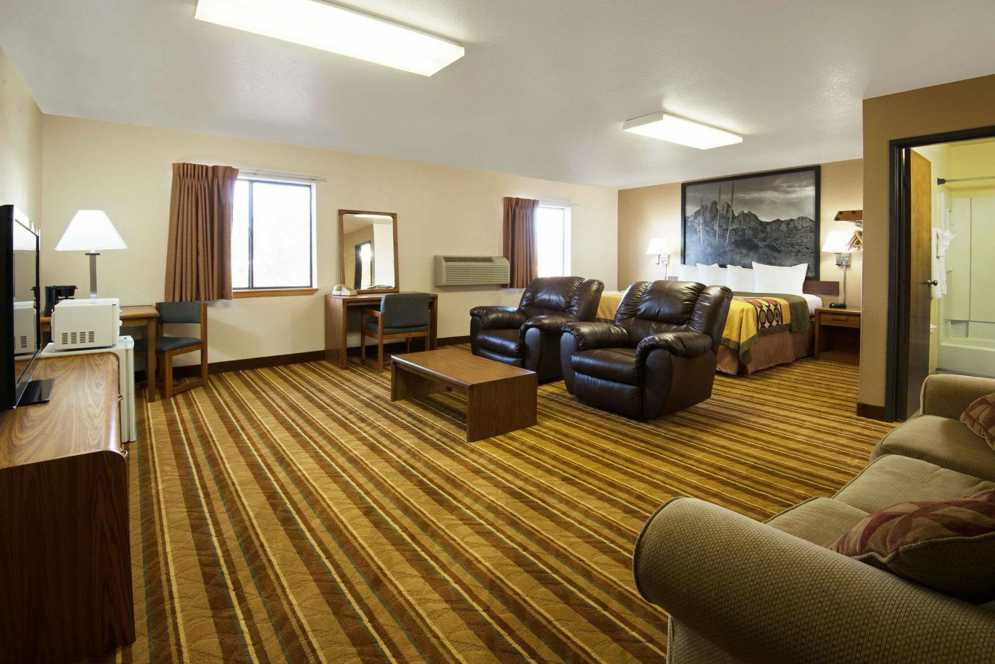 ซูเปอร์ 8 บาย วินด์แฮม ลาสครูเซส/ไวท์แซนด์ แอเรีย Hotel ภายนอก รูปภาพ